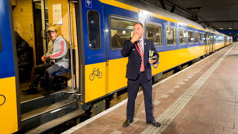 smartwatchprorail780.jpg smartwatchprorail780.jpg