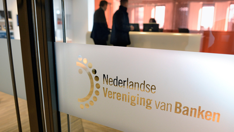 nvb-wil-dat-banken-meer-kosten-in-rekening-mogen-brengen-bij-rentemiddeling-160118.jpg nvb-wil-dat-banken-meer-kosten-in-rekening-mogen-brengen-bij-rentemiddeling-160118.jpg