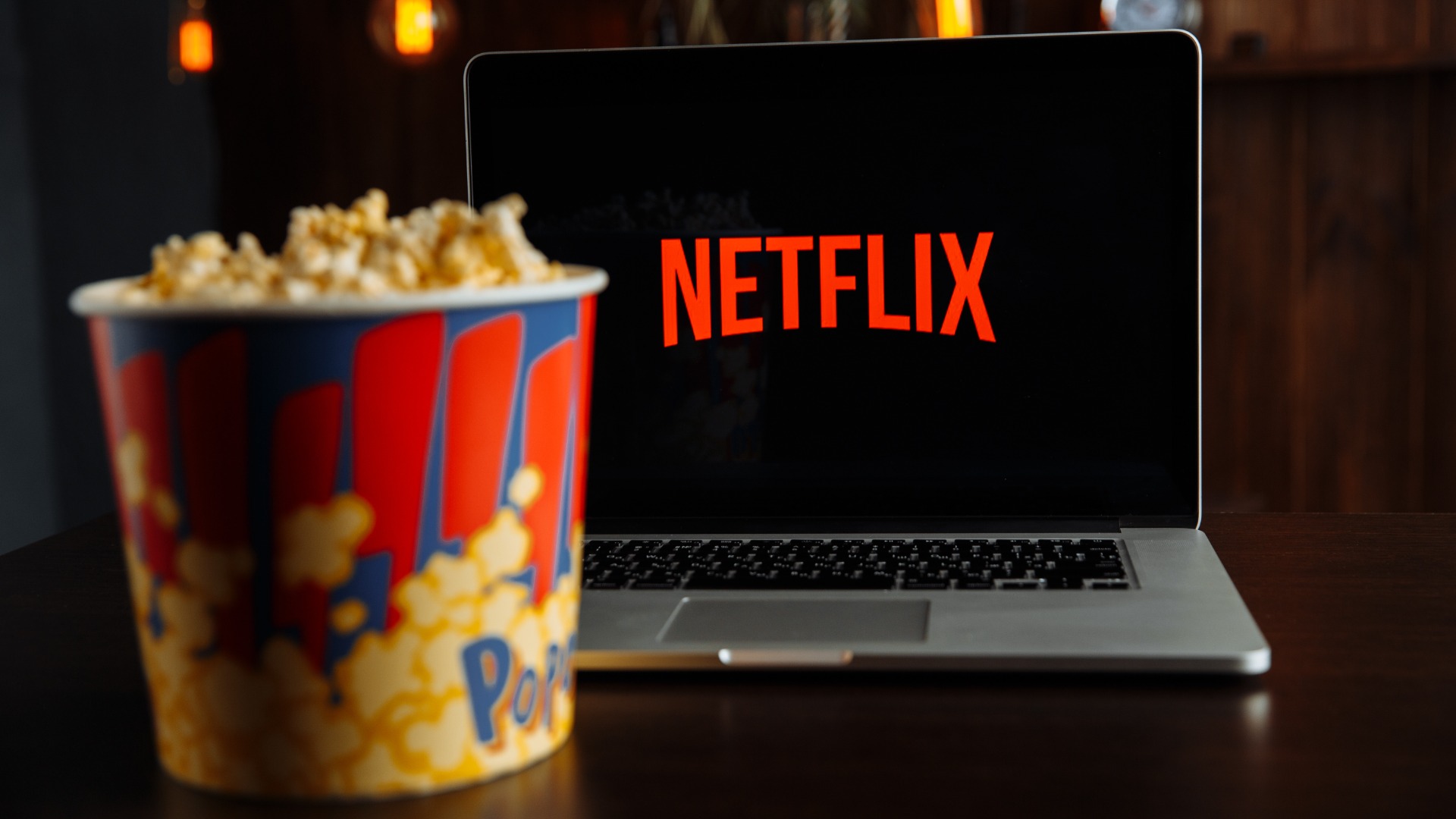 Je Netflixaccount is niet zomaar meer te delen zo werkt het en dit gaat het je kosten Radar