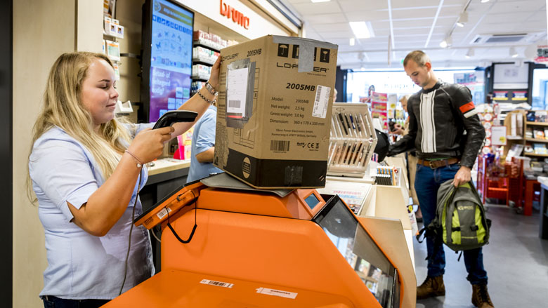 pakketpunt_onderzoek_2004_780.jpg pakketpunt_onderzoek_2004_780.jpg