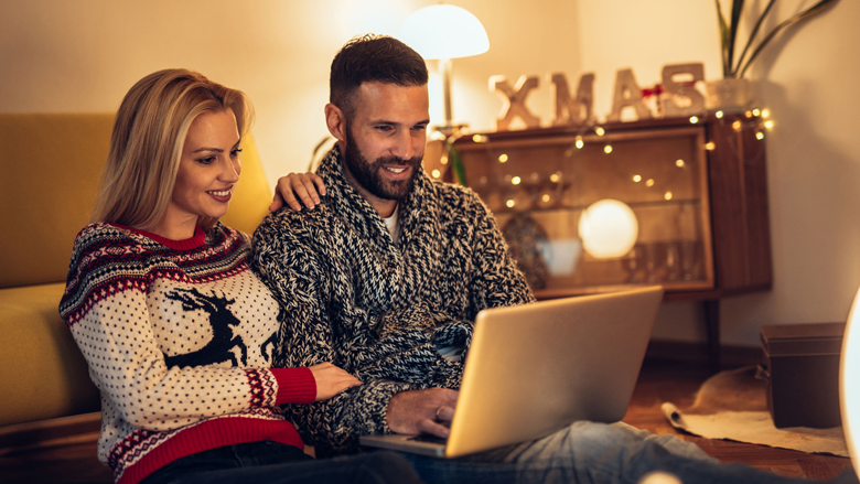 kerst_laptop_man_vrouw_123rf_780.jpg kerst_laptop_man_vrouw_123rf_780.jpg