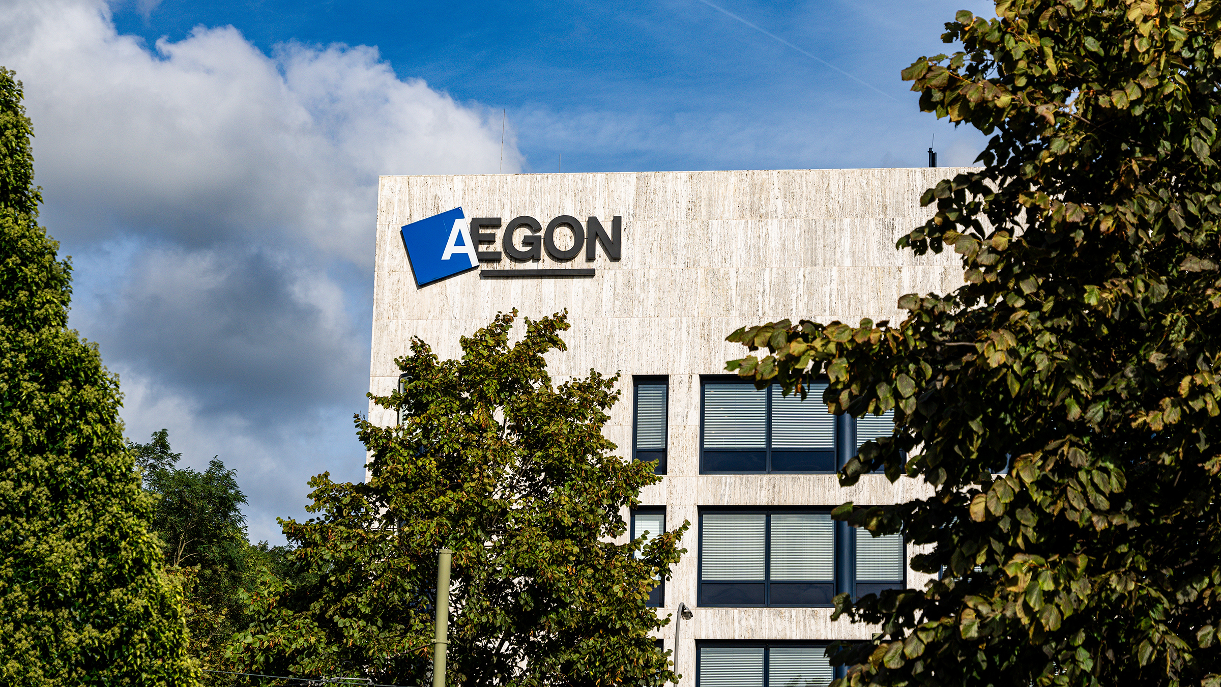 Aegon Thumb Aegon Thumb