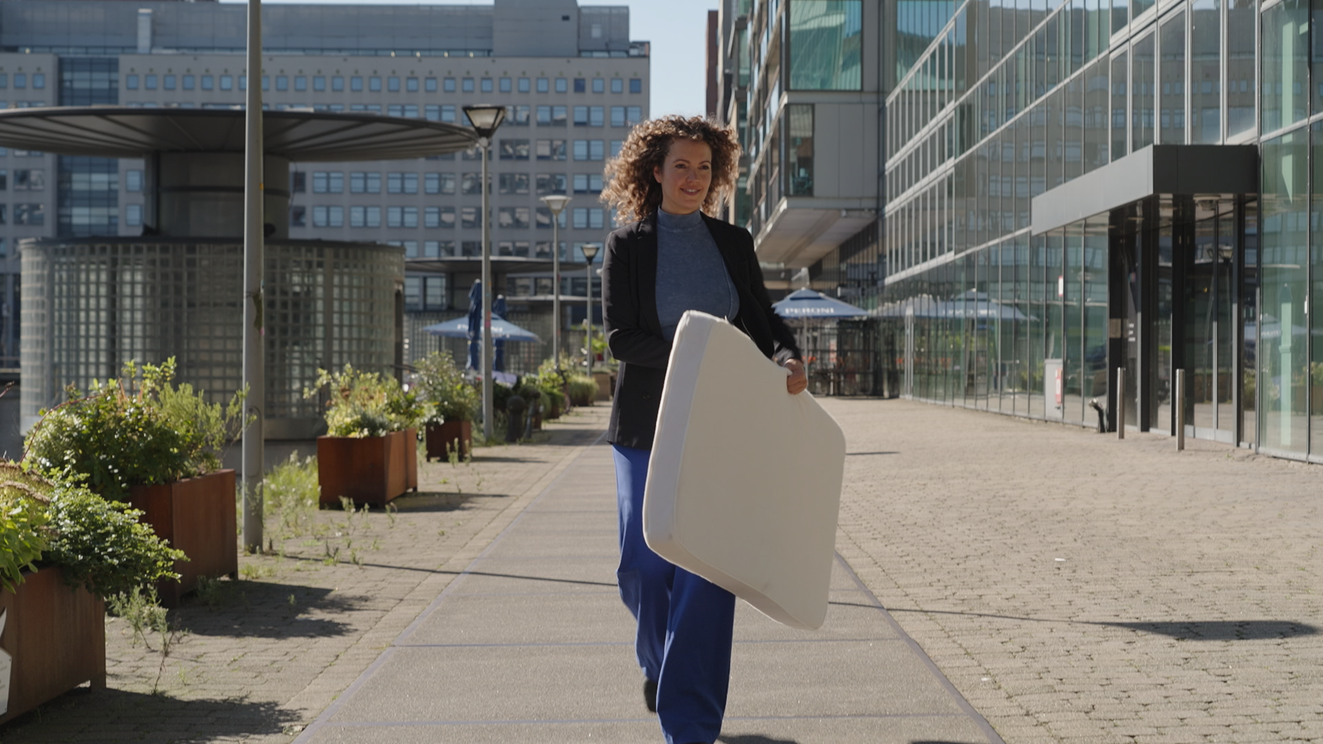 Babymatrasjes.00 01 07 13.still012