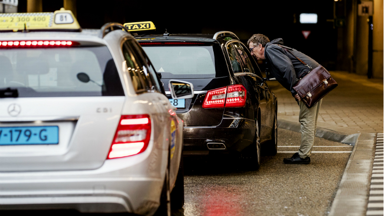 taxirit-duurder-13092018.jpg taxirit-duurder-13092018.jpg