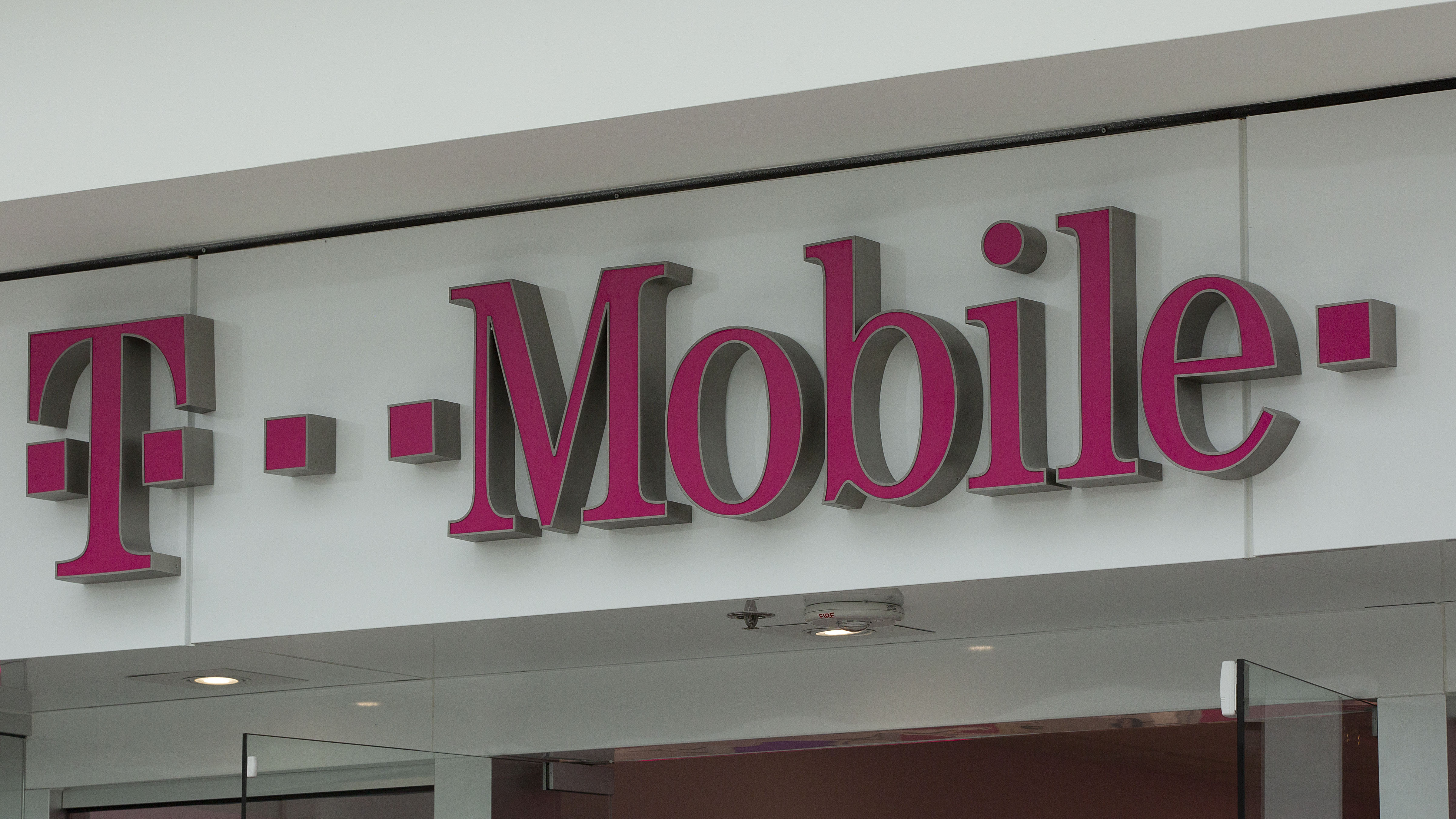 Tmobile-hack-03092019.jpg Tmobile-hack-03092019.jpg