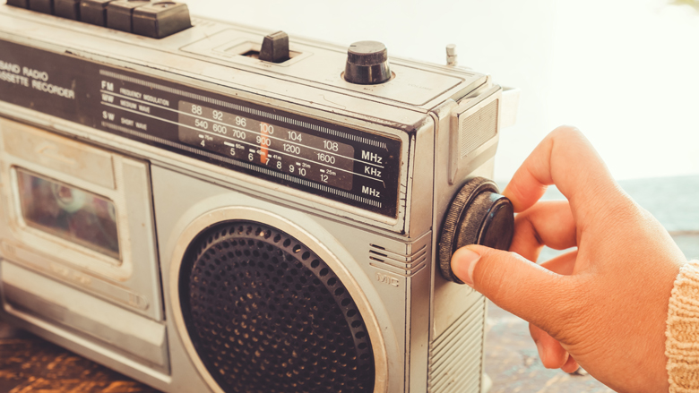 fm-radio-uit-780.jpg fm-radio-uit-780.jpg