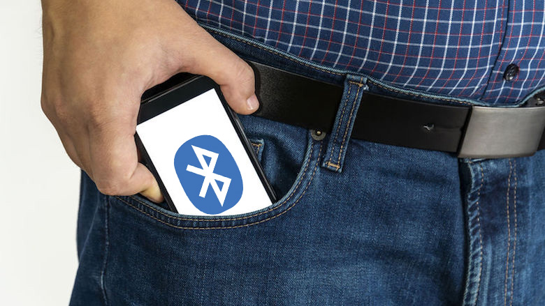 20200408 telefoon broekzak copy.jpg