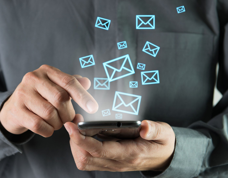 sms_man_handen_icoontjes_123rf_800.jpg sms_man_handen_icoontjes_123rf_800.jpg