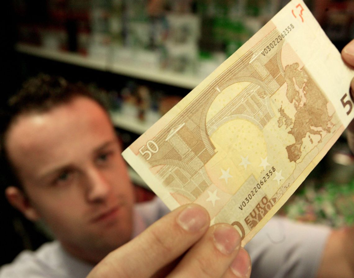 steeds-meer-vals-geld-in-omloop-radar-het-consumentenprogramma-van
