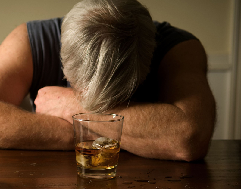 alcoholist.jpg alcoholist.jpg