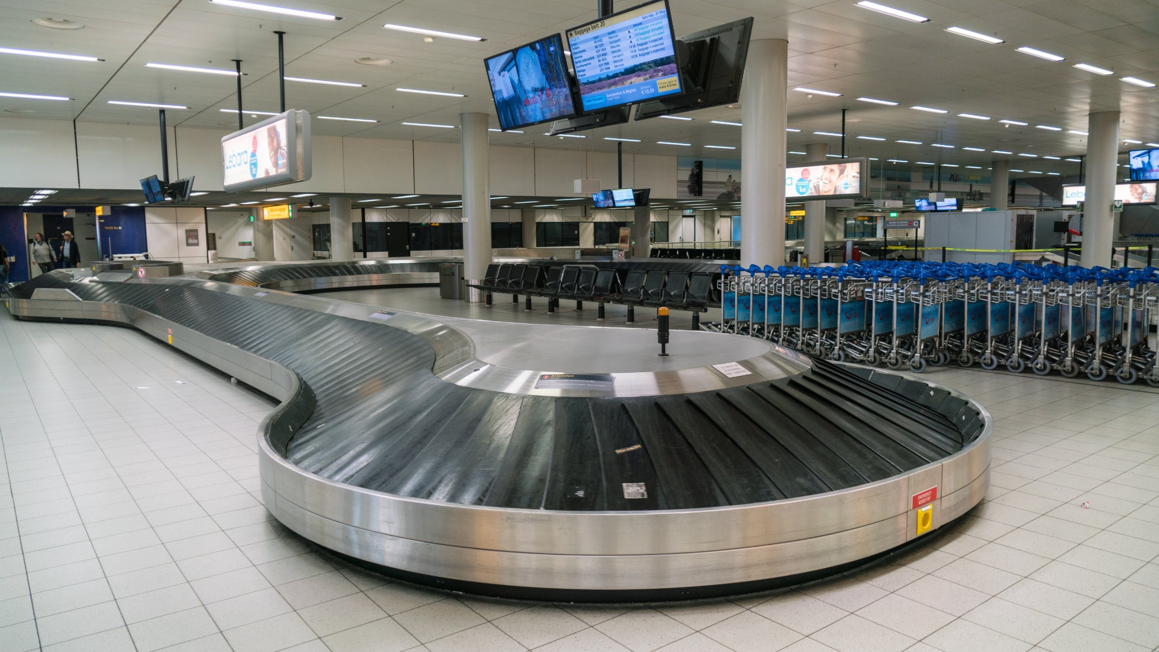 Bagageband_Schiphol_juli_2022.jpg Bagageband_Schiphol_juli_2022.jpg