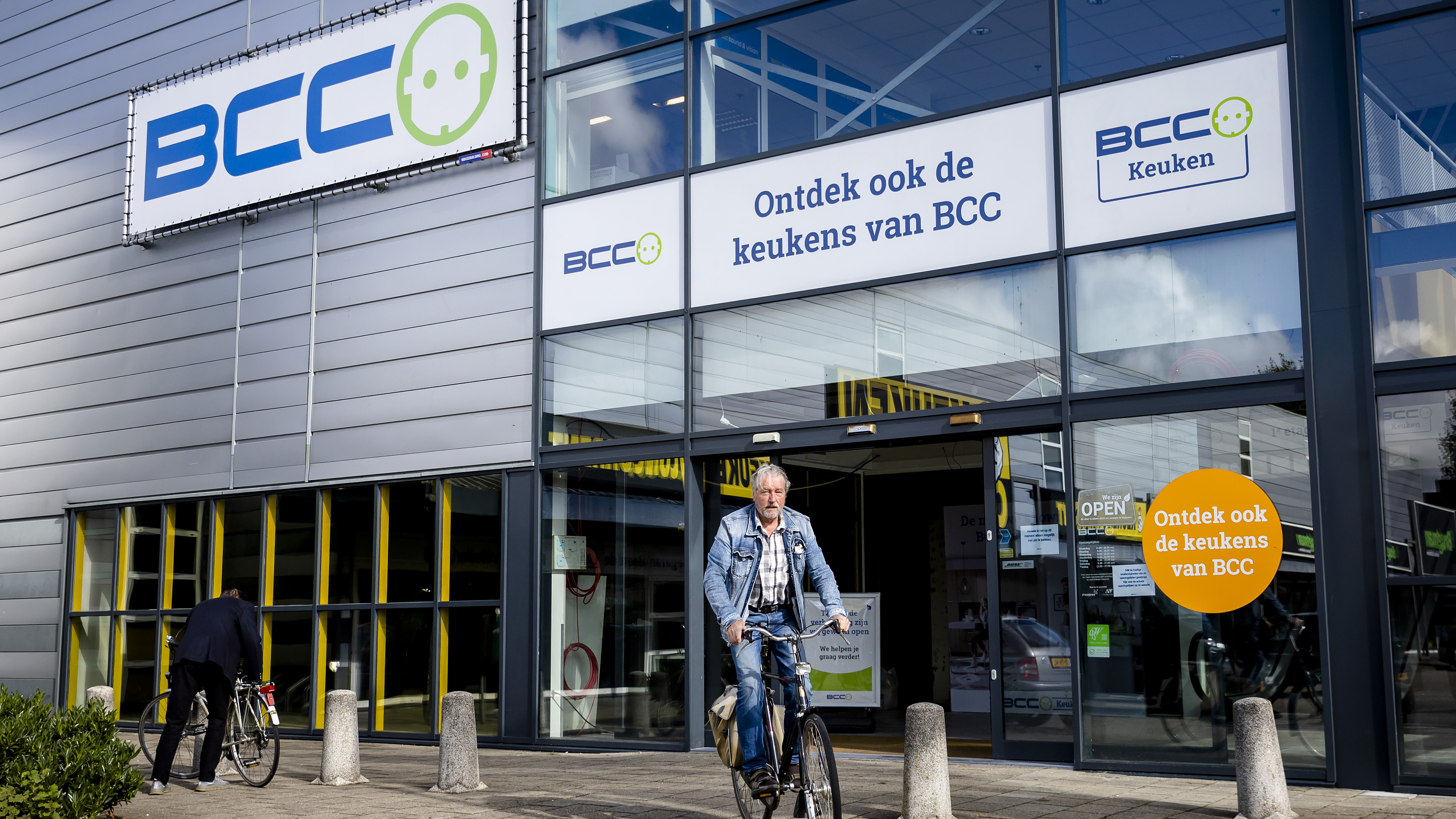 BCCwinkelsopen.jpg BCCwinkelsopen.jpg