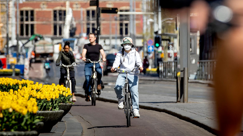 ANP-mondkapje-straat-wet-780.jpg ANP-mondkapje-straat-wet-780.jpg
