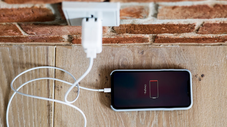 170921 telefoon opladen.jpg