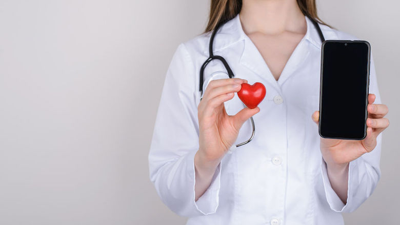 200527 arts hart telefoon.jpg