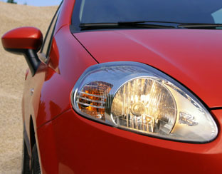 auto_licht_312_01.jpg auto_licht_312_01.jpg