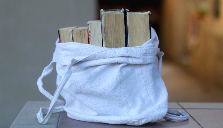 boek-tas-beschadigen155801635.jpg boek-tas-beschadigen155801635.jpg