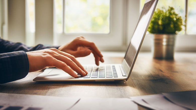review-laptop-14062019.jpg review-laptop-14062019.jpg