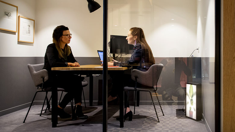 gesprek-met-bank-over-hypotheek-wijzigen_22817_780.jpg gesprek-met-bank-over-hypotheek-wijzigen_22817_780.jpg