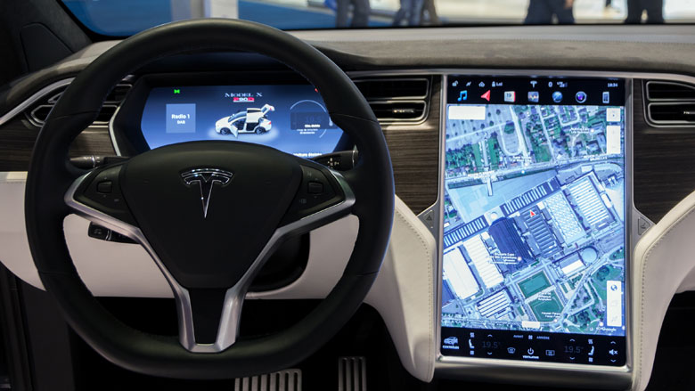 tesla-autopilot-24-05-2018.jpg tesla-autopilot-24-05-2018.jpg