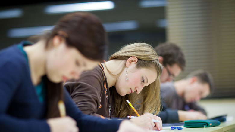 examen_780.jpg examen_780.jpg