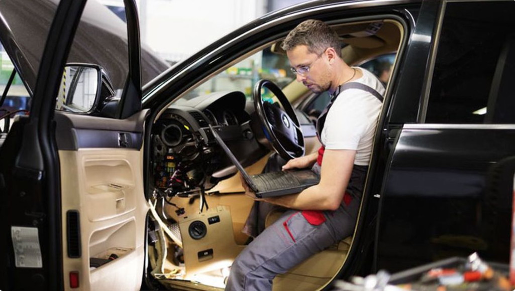 Elektrische Auto Onderhoud Garage