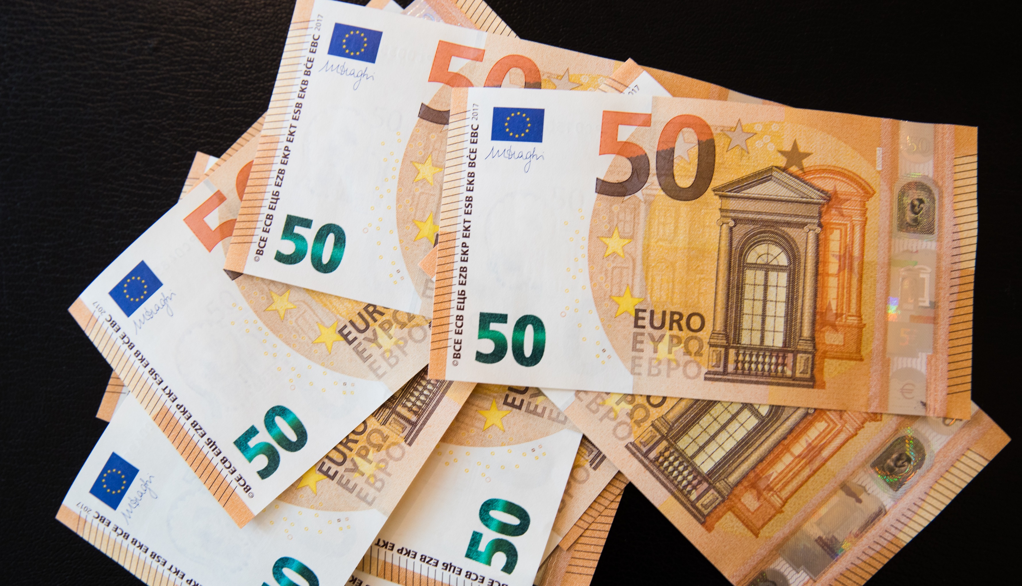 Geld inflatiecijfer.jpg Geld inflatiecijfer.jpg