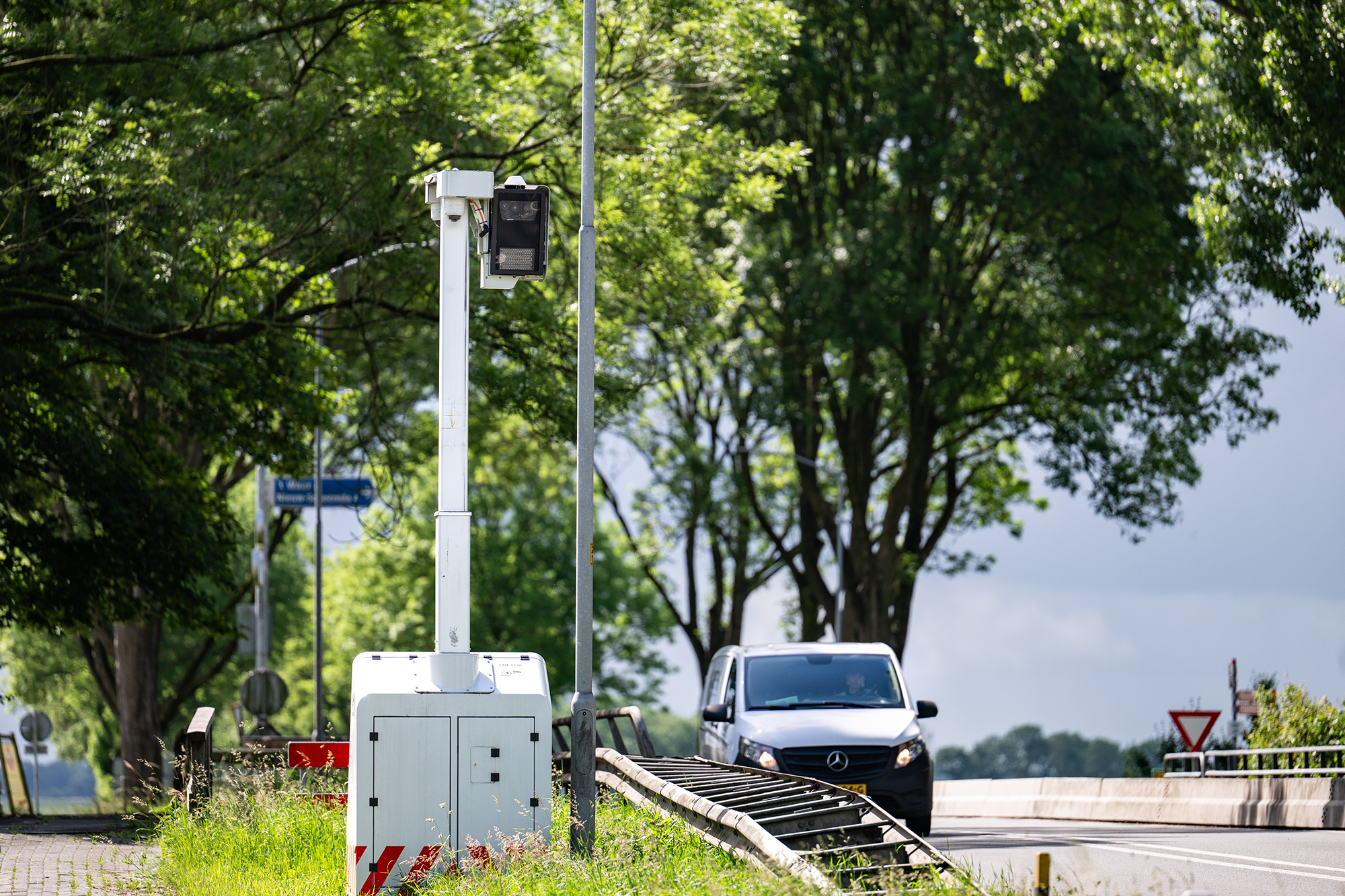 Flitspaal Bij Auto Flitspaal Bij Auto