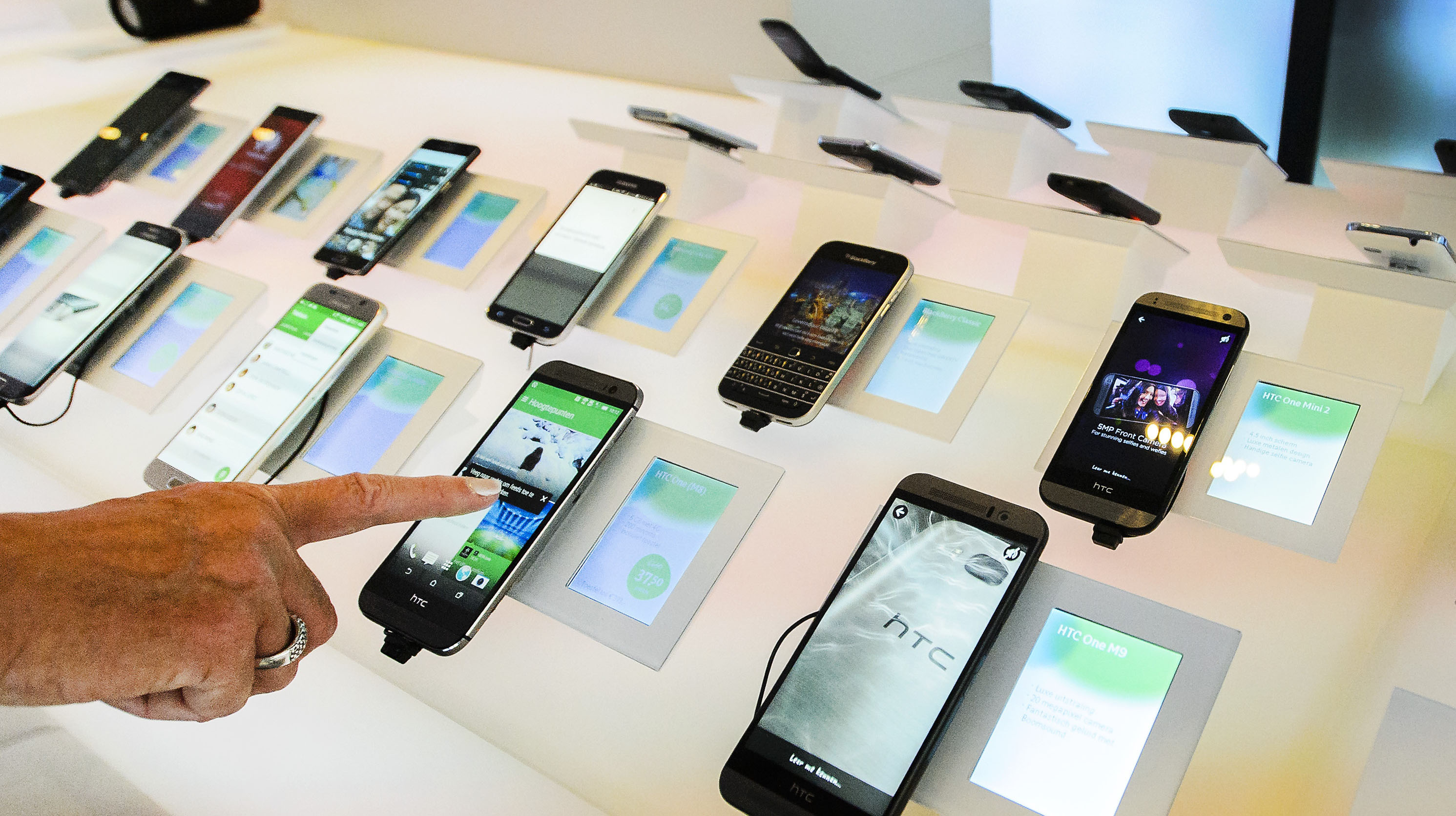 Mobielabonnement.jpg Mobielabonnement.jpg