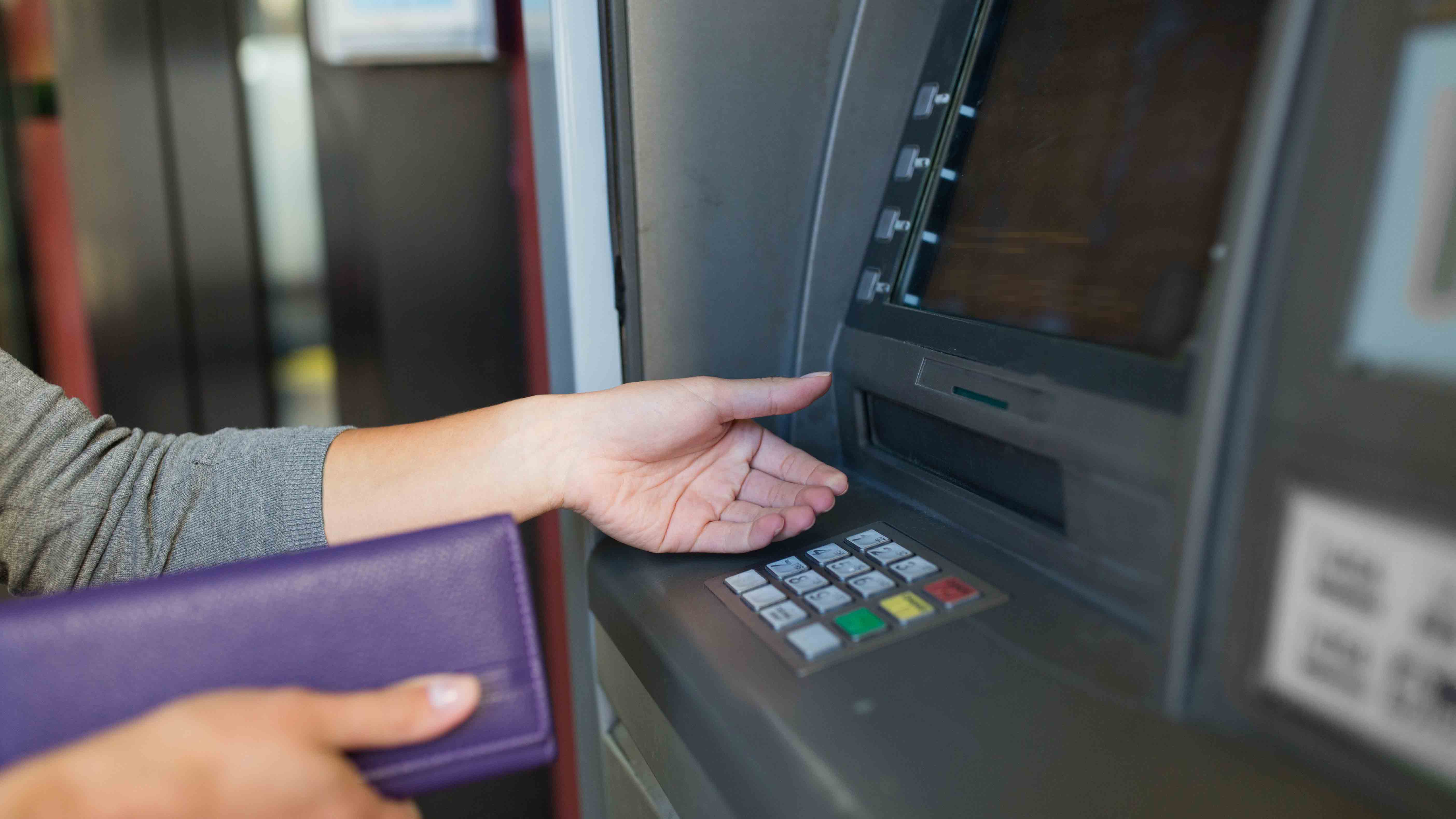 geld-opnemen-reacties-10052021.jpg geld-opnemen-reacties-10052021.jpg