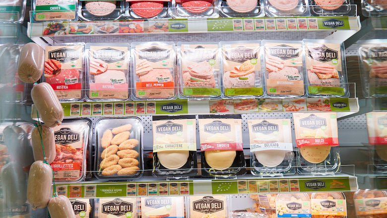 vleesvervangers-supermarkt-schap-143632548_l.jpg vleesvervangers-supermarkt-schap-143632548_l.jpg