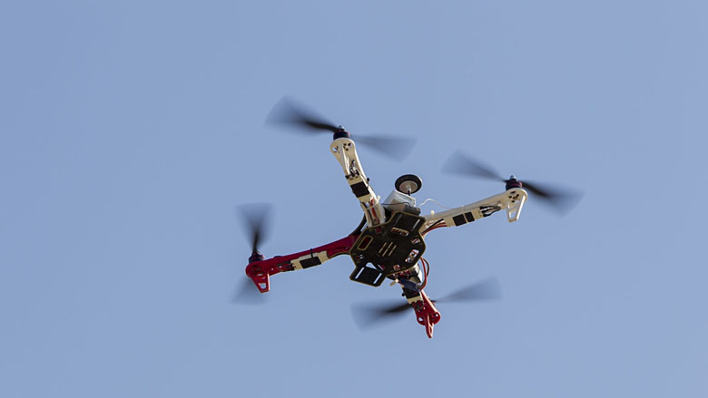 drone2005_780.jpg drone2005_780.jpg
