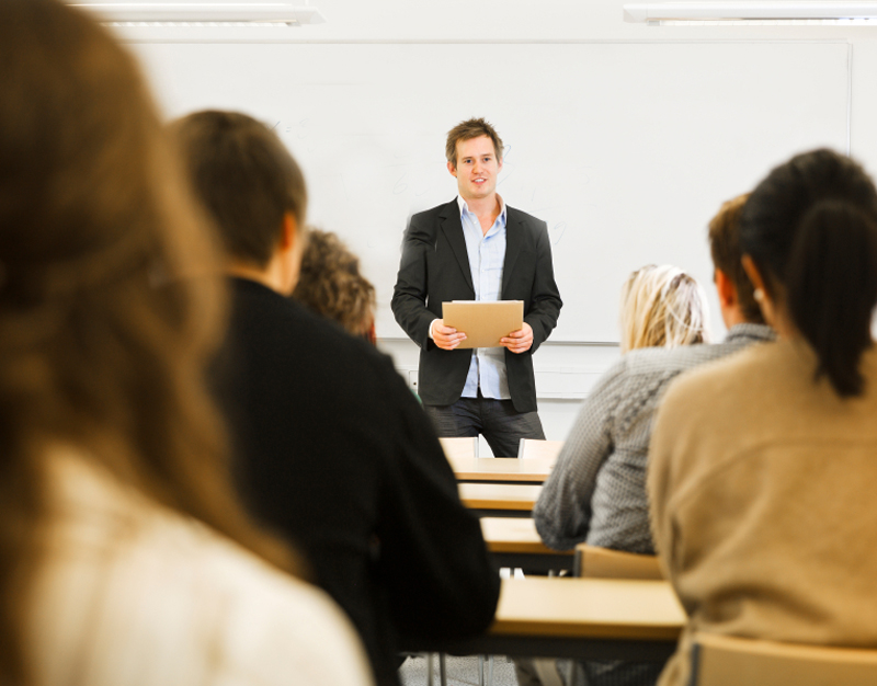 leraar_klas_school_bord800.jpg leraar_klas_school_bord800.jpg