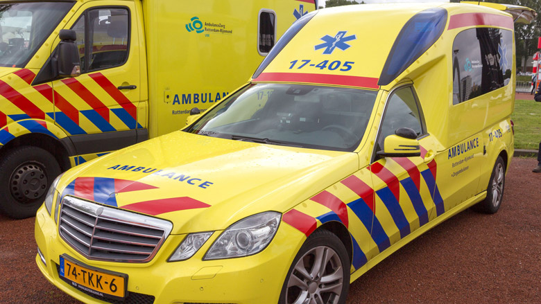 ambulancezorg23.jpg ambulancezorg23.jpg
