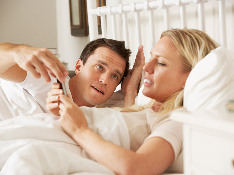smartphone_bed_istock_800x628_01.jpg smartphone_bed_istock_800x628_01.jpg