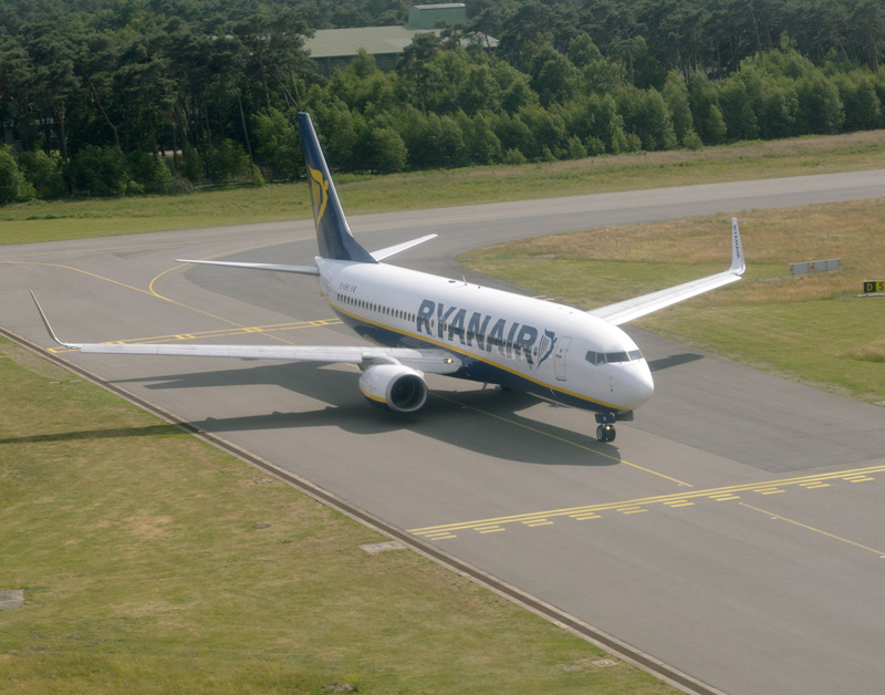 ryanair_01.jpg ryanair_01.jpg