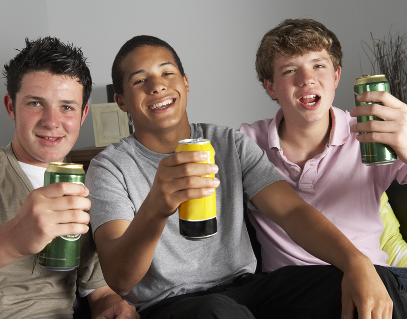 jongeren_drinken_800.jpg jongeren_drinken_800.jpg