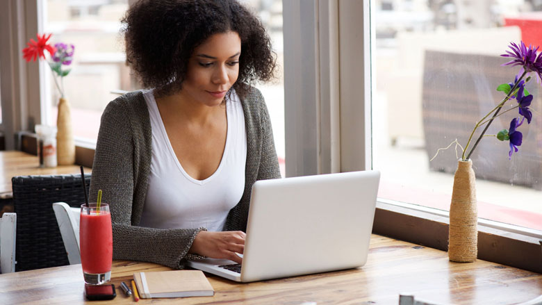 koffiebar_werken_laptop_780.jpg koffiebar_werken_laptop_780.jpg