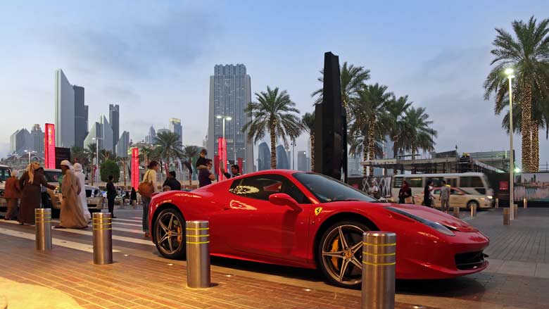 ferari.jpg ferari.jpg