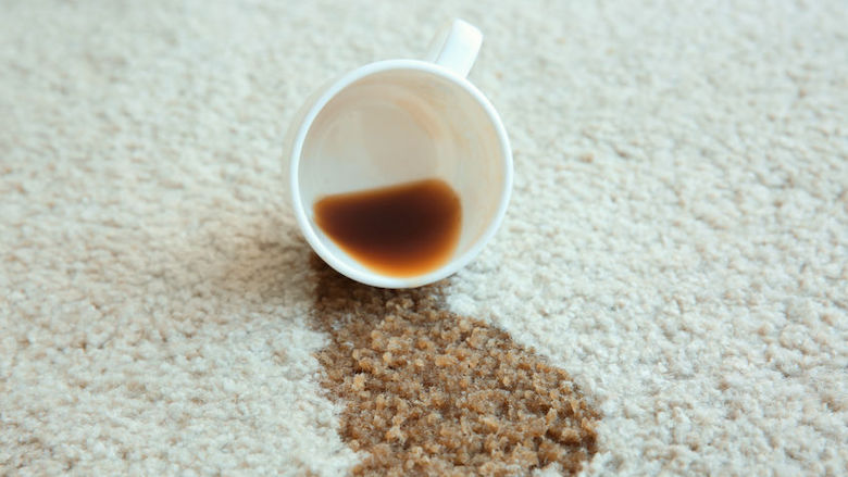 koffie wit tapijt.jpg koffie wit tapijt.jpg