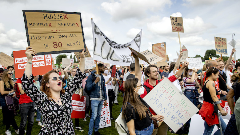 21-9-16-wooncrisis-startes-emigreren-woonprotest-woning-markt-huizen-ANP-437378018.jpg