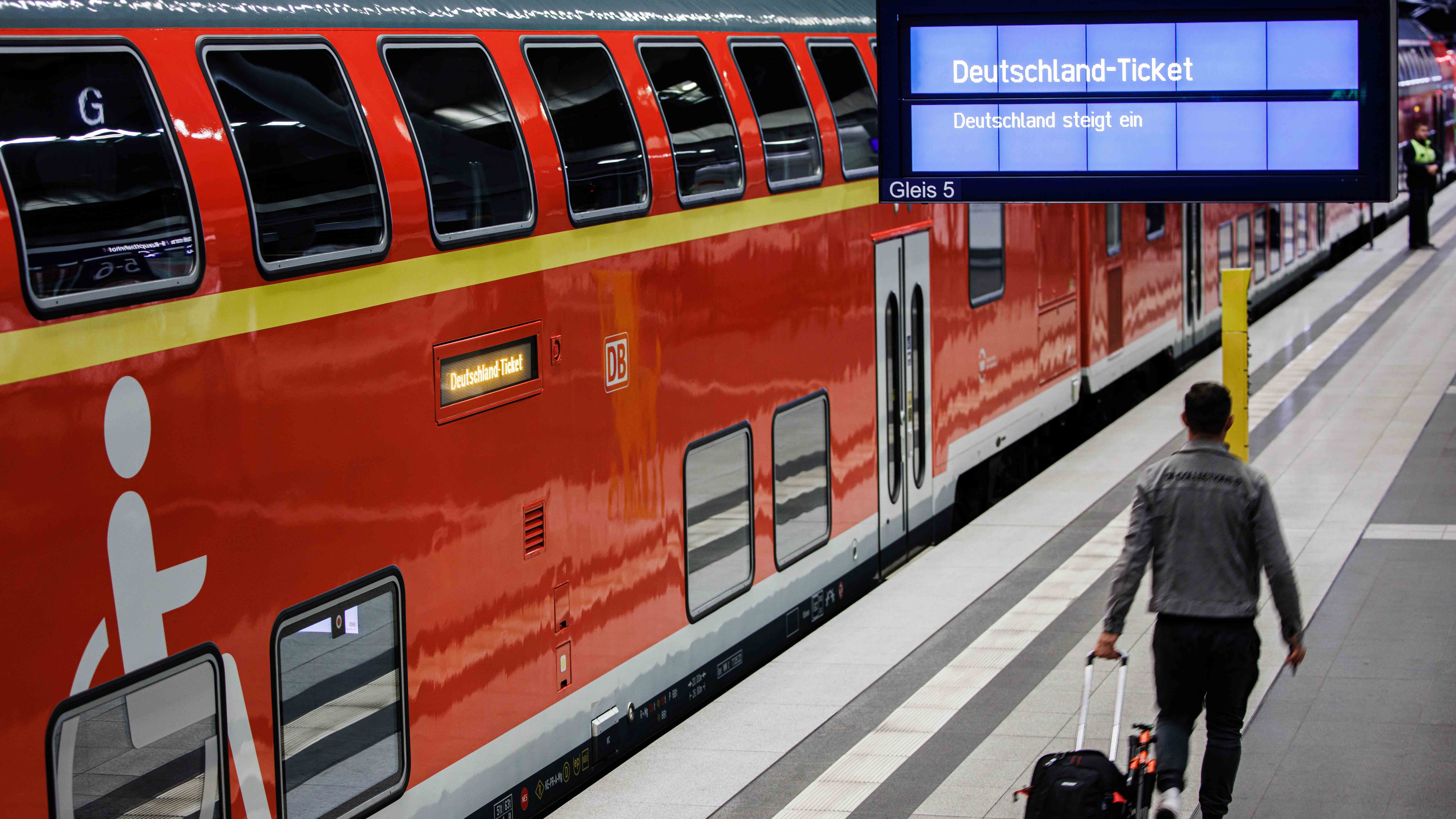 Deutschlandticket.jpg Deutschlandticket.jpg