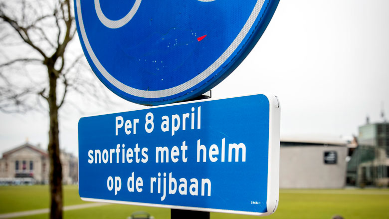 snorfiets-fietspad-amsterdam-08042019.jpg snorfiets-fietspad-amsterdam-08042019.jpg