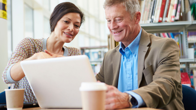 bibliotheek_hulp_computer_123rf_780.jpg bibliotheek_hulp_computer_123rf_780.jpg