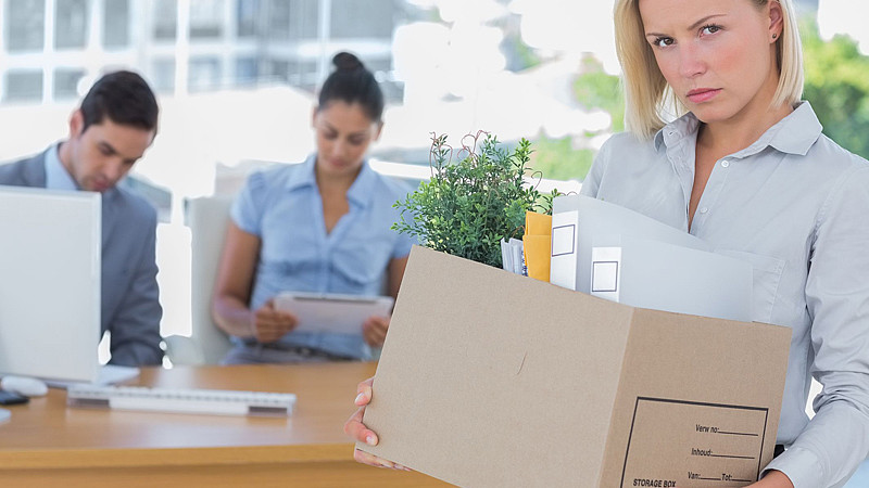 csm_ontslag_doos_vrouw_123rf_800_3ea8a15577.jpg