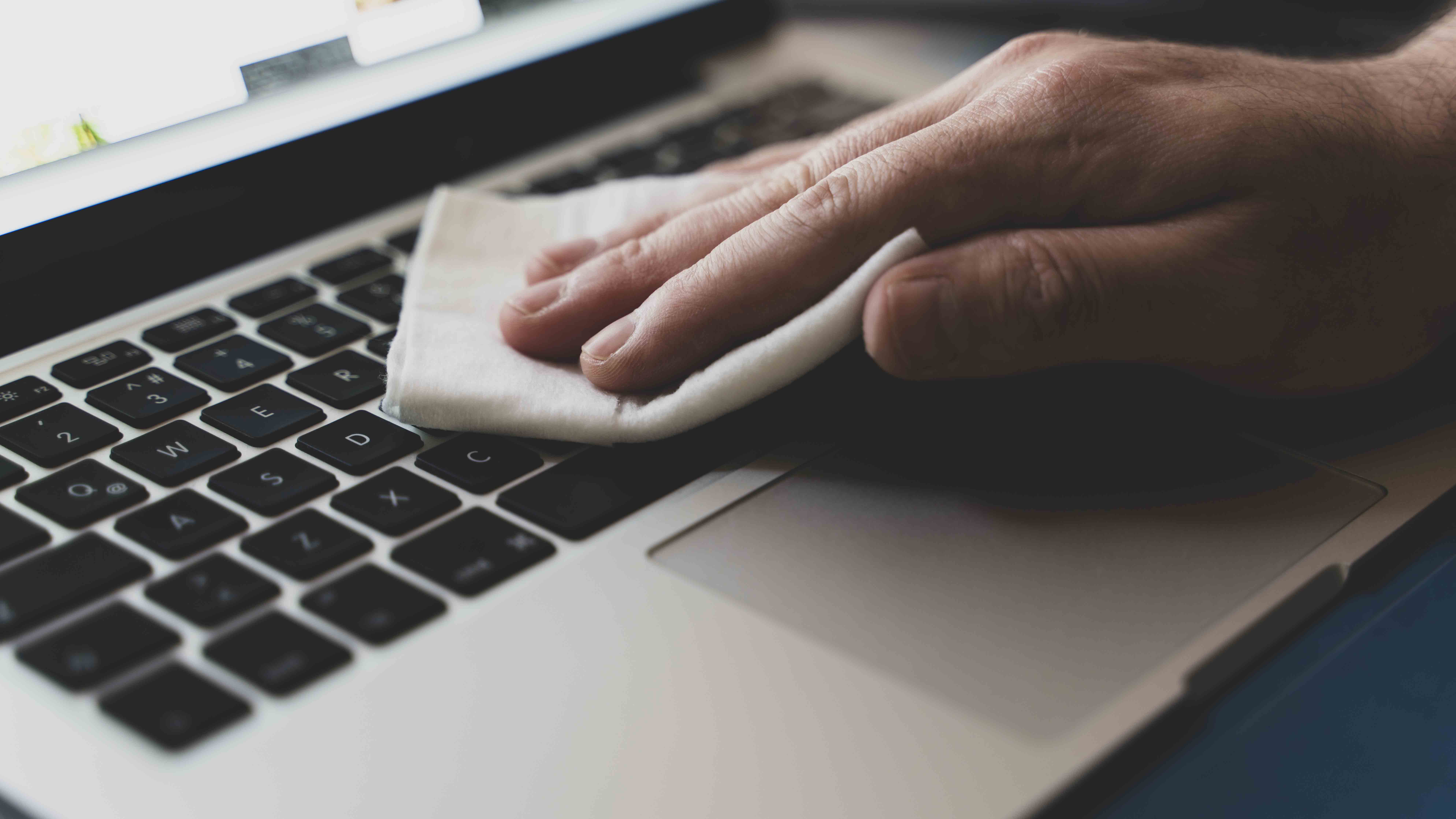 toetsenbord-schoonmaken-19022021.jpg