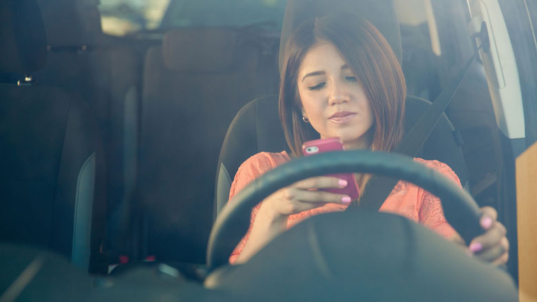 meer-ongelukken-door-smartphones-in-auto.jpg meer-ongelukken-door-smartphones-in-auto.jpg