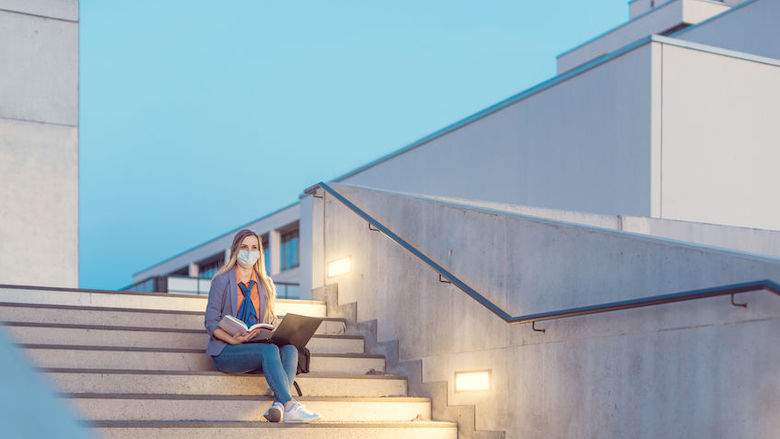 200817 studnet lonley.jpg