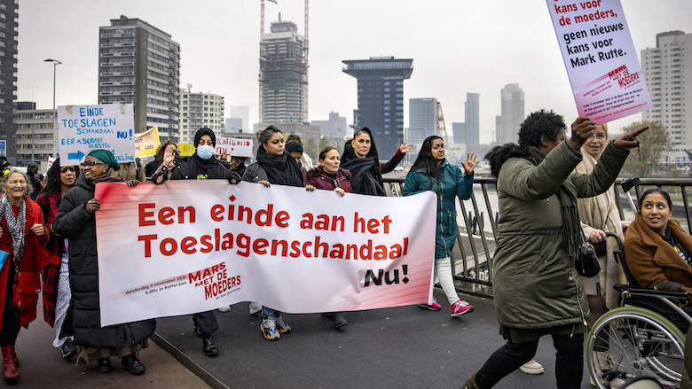 Toeslagenaffaire mars moeders.jpg Toeslagenaffaire mars moeders.jpg