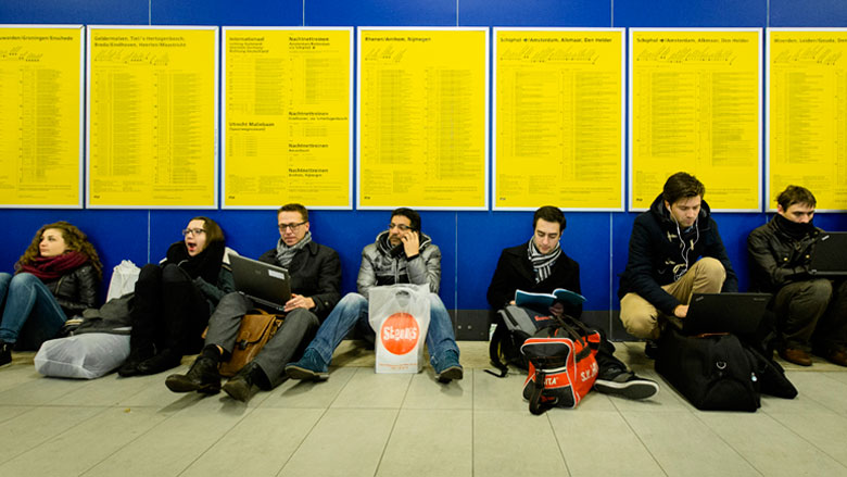 NS-vertraging-wachten-03042019.jpg NS-vertraging-wachten-03042019.jpg